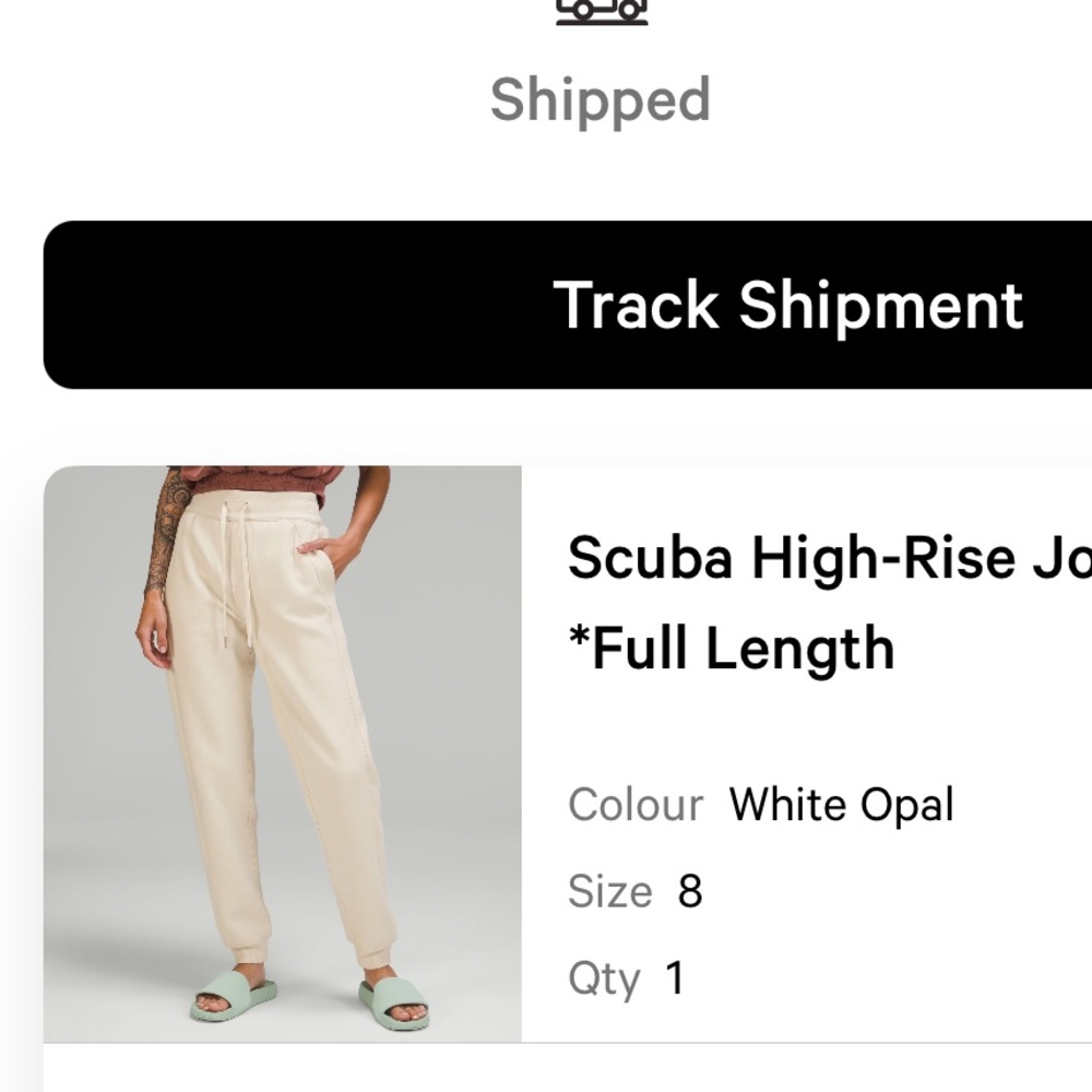 Lululemon Scuba High Rise Jogger in color white opal